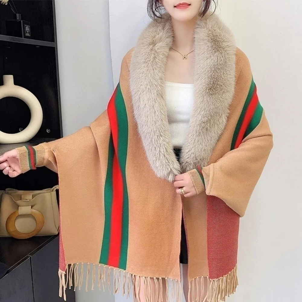 Stylish warm kimono Cashmere with fur